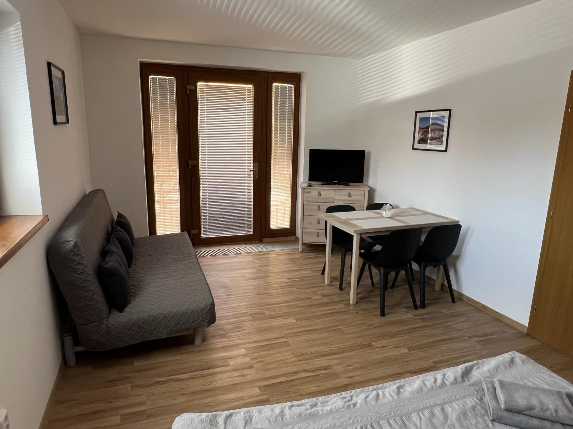 Pension Mikulov Esterno foto